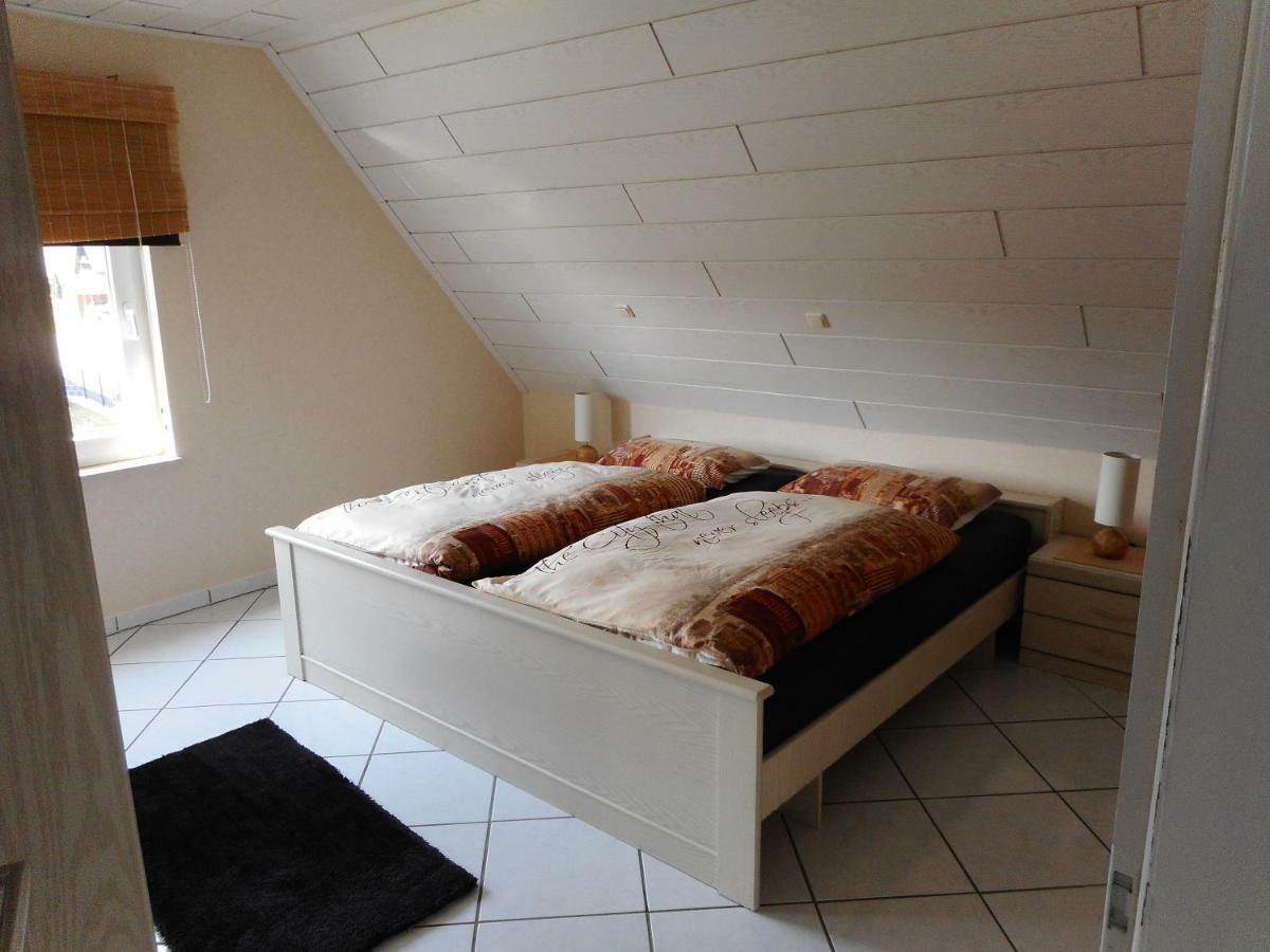 Modernes Ferienhaus Der Besonderen Art Mit Garten レーネ エクステリア 写真
