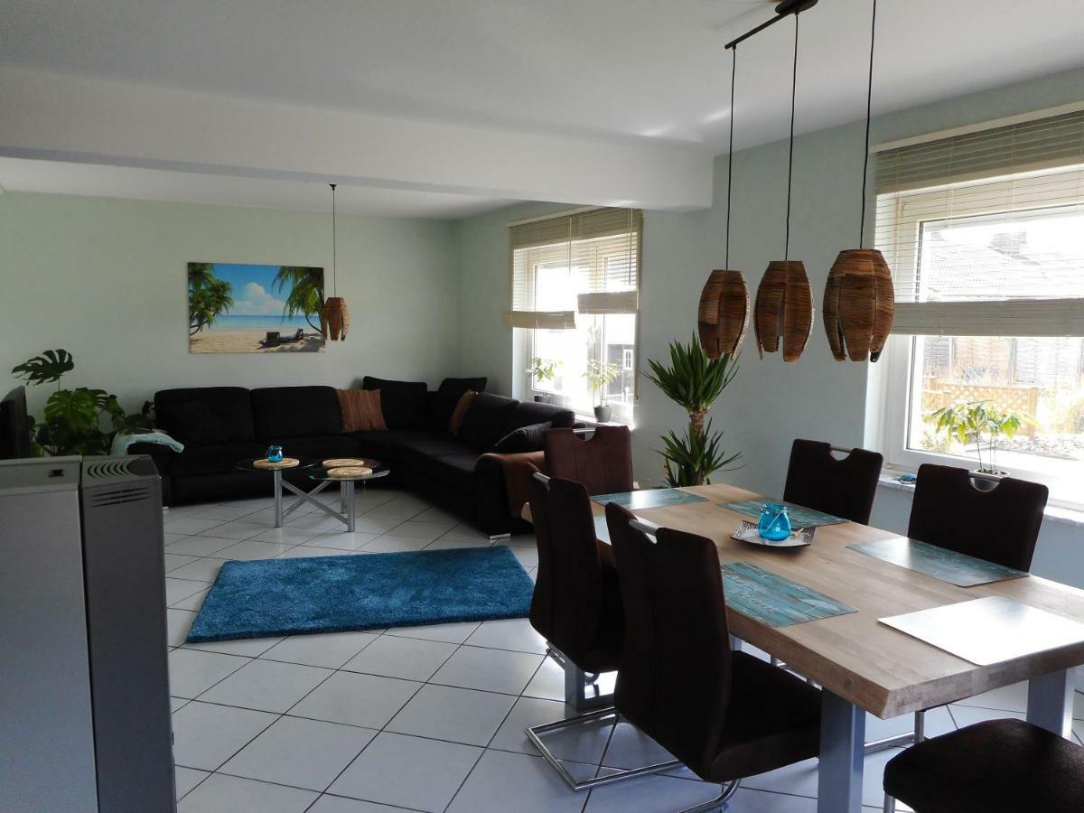 Modernes Ferienhaus Der Besonderen Art Mit Garten レーネ エクステリア 写真